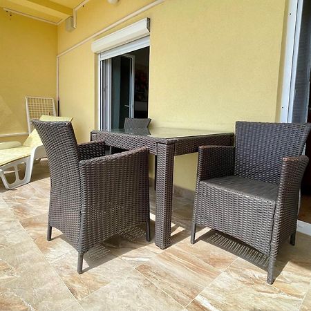 Apartments Bosiljka Rab Town Exterior photo